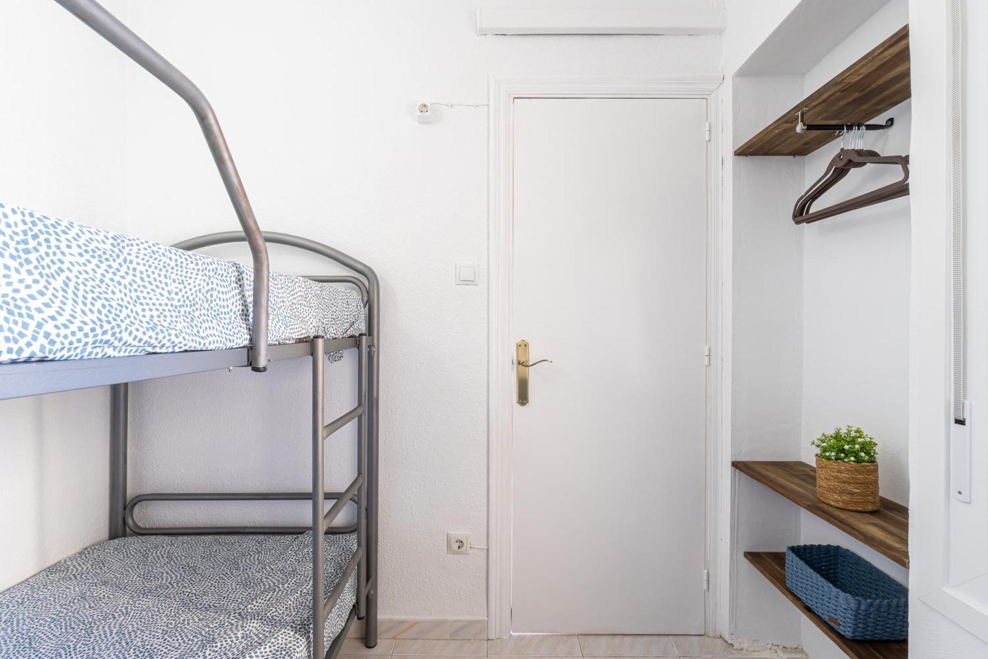 Coastal Paradise & Cozy Home With A 100M From The Beach! Cambrils Exterior photo