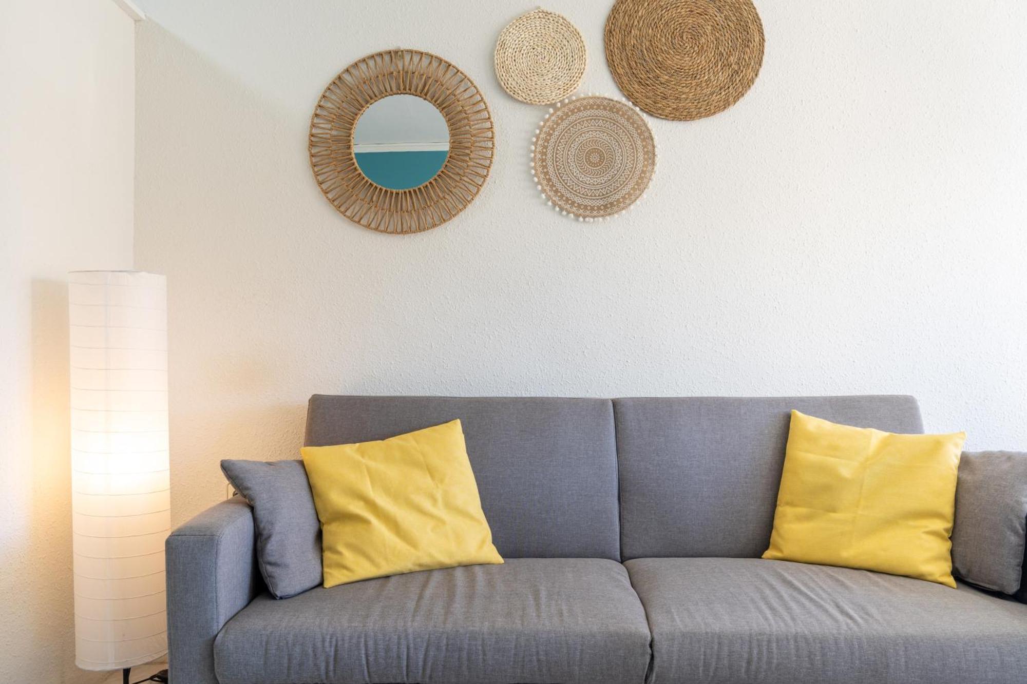 Coastal Paradise & Cozy Home With A 100M From The Beach! Cambrils Exterior photo