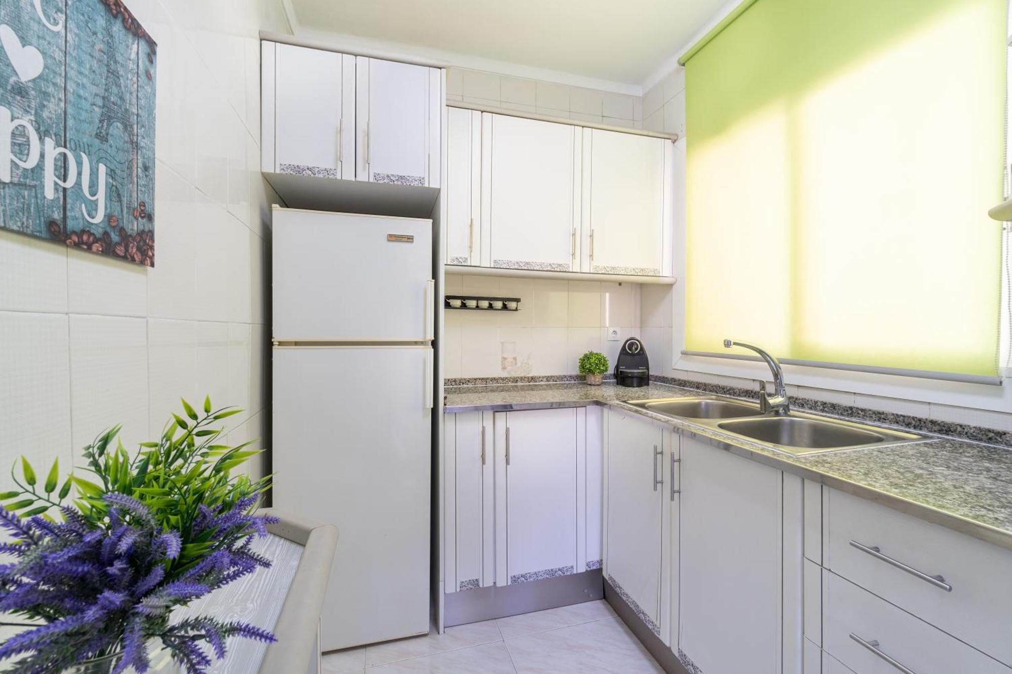 Coastal Paradise & Cozy Home With A 100M From The Beach! Cambrils Exterior photo
